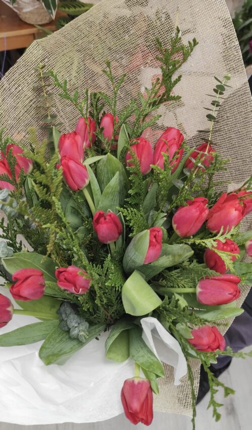 img_20250214_112831_1-2 Ramo SAKURA - Ramo de 50 tulipanes