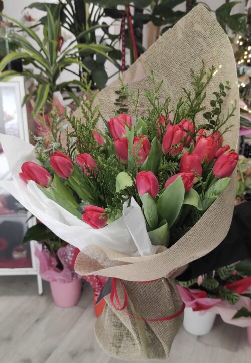 img_20250214_112837 Ramo SAKURA - Ramo de 50 tulipanes