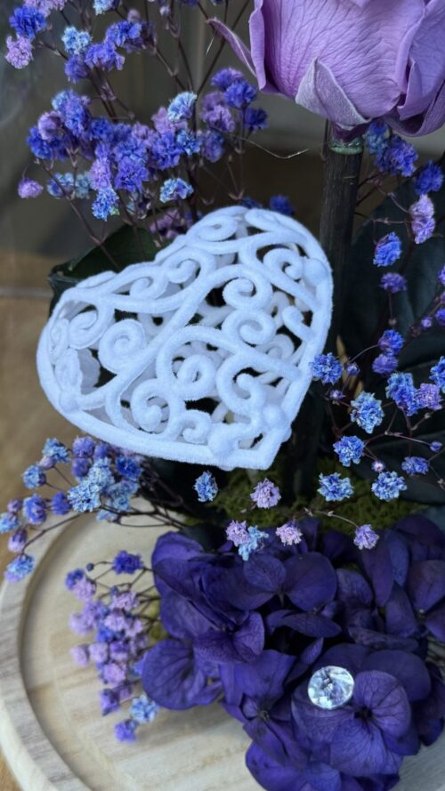 Cúpula de cristal con rosa preservada lila