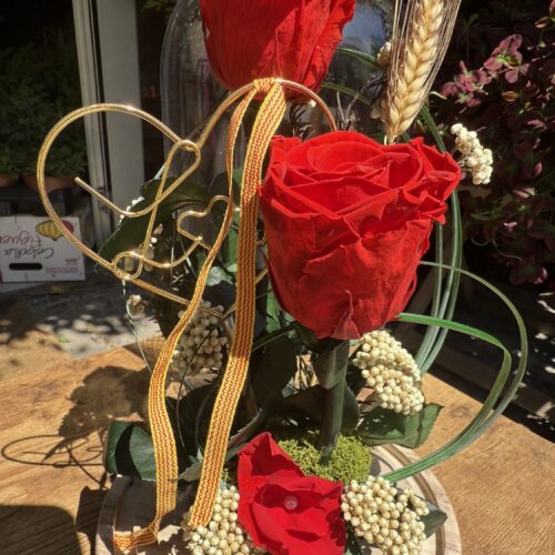 Cúpula de Sant Jordi con 2 rosas